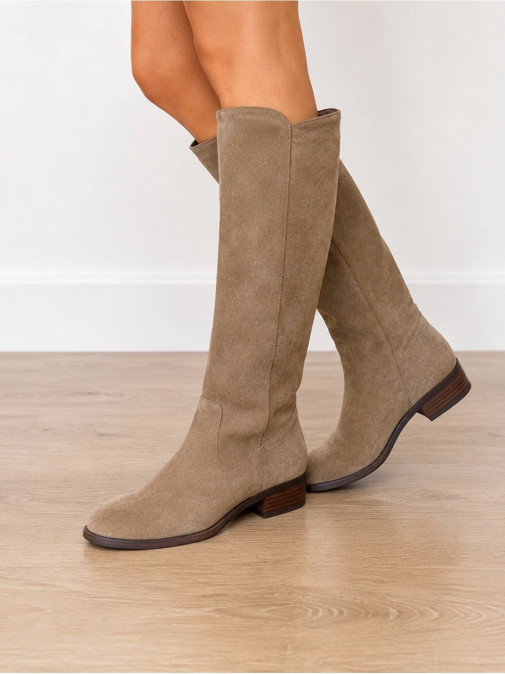 Sole Society Knee-High Suede Riding Boots in Taupe size 6M tall woman’s leather